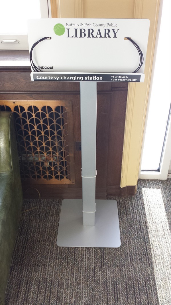 Mobile device charging station